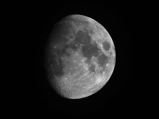 Mond (79%, zunehmend) am 02.01.2022 - aufgenommen mit der Vaonis Stellina