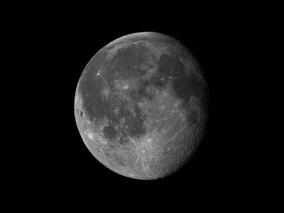 Mond (abnehmend, 92%) am 10.01.2023 mit der Vaonis Stellina