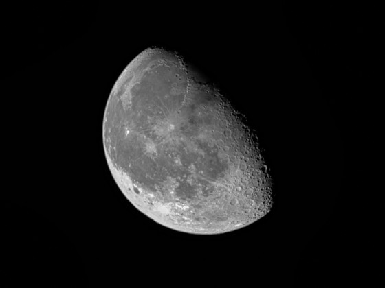 Mond (abnehmend, 70%) am 13.01.2023 mit der Vaonis Stellina