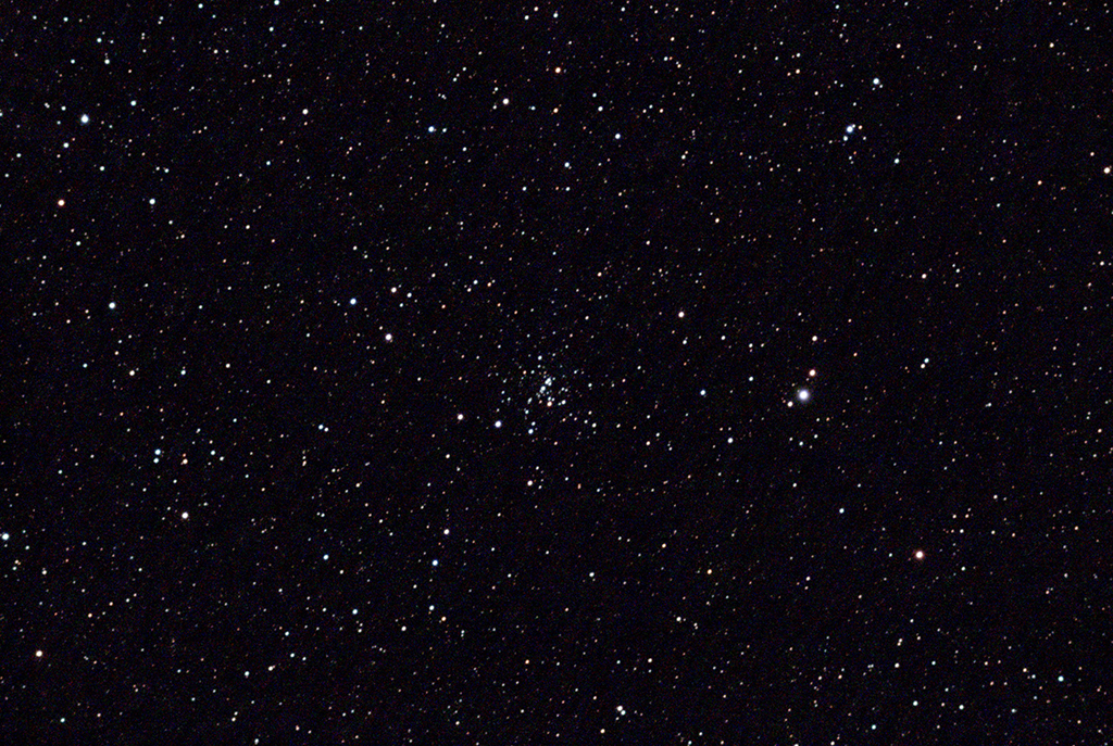 NGC436 offener Sternhaufen mit der Vaonis Stellina
