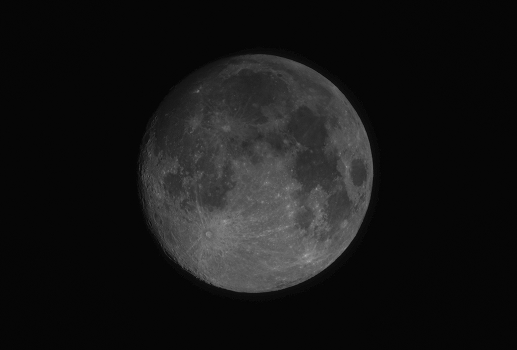 Mond (97%, zunehmend), aufgenommen am Morgen des 04.02.2023 mit der Vaonis Stellina