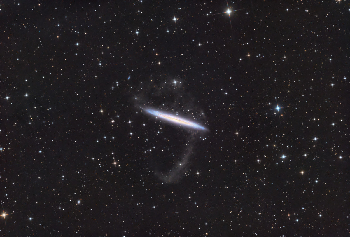 NGC 5907 mit Gezeitenschweif