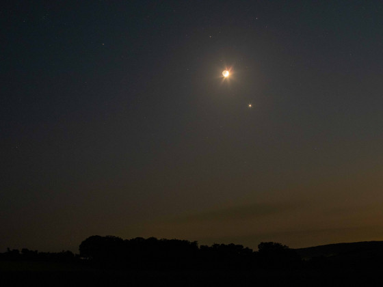Annäherung von Mond, Venus und Mars am 23.05.23