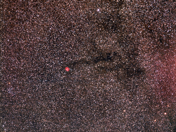 Barnard 168 Weitfeld, farblich und helligkeitsmäßig verbessert, vom 26.05.23; Samyang 135; Canon 77da; 225x32 sec; kein Filter;