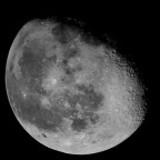 Ein Mondmosaik aus 640 x 480 Schnipsel