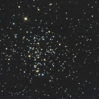 M67, ein offener Sternhaufen im Sternbild Krebs