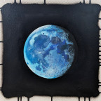 Türkis-blauer Mond