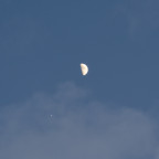 Mond und Jupiter bei Tageslicht am 18.01.2024