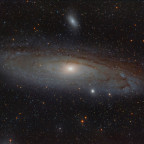 M31 nochmal das Rot aus dem Hintergrund entfernt und Sterne sehr stark gefärbt