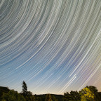 Startrail vom 13.08.2025 mit Perseiden, Jupiter und Venus