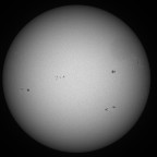 Sonne im Weißlicht am 02. Mai 2026 um 15:56 MESZ