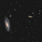 M106 (RGB plus H-alpha) im Weitfeld