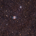 M 27 Areal: 6" f/3 Newton, Canon 77da; 235x20 sec; uv_ir Filter; Bildausschnitt; vom 07.07.2023; ca. bortle 6 im SO (über Industriegebiet) + höher am Himmel als M8;